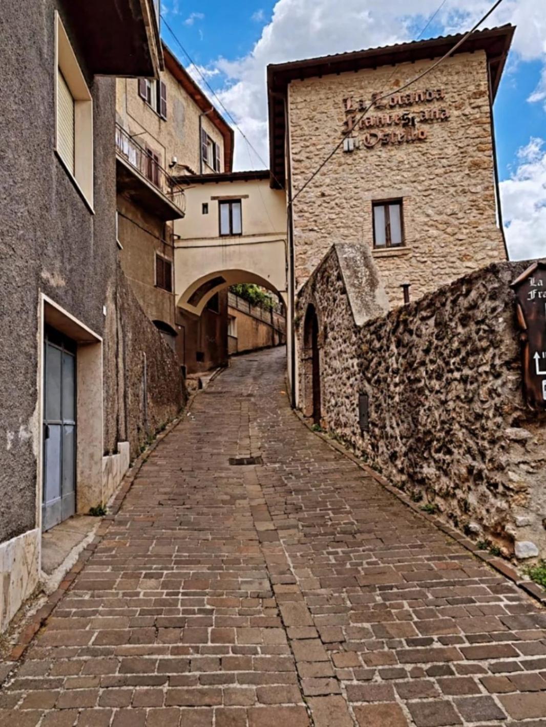 Apartamento Il Sentiero Poggio Bustone Exterior foto